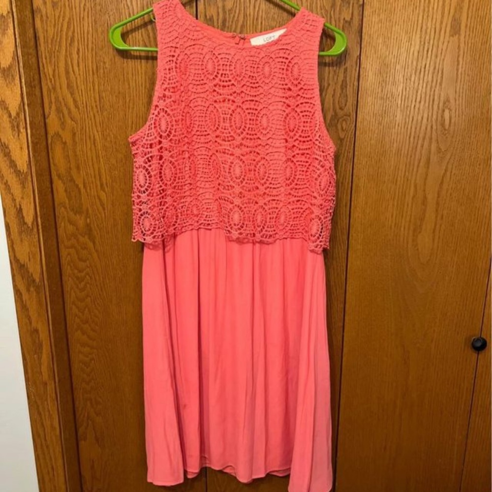 Loft Coral - lace and chiffon dress